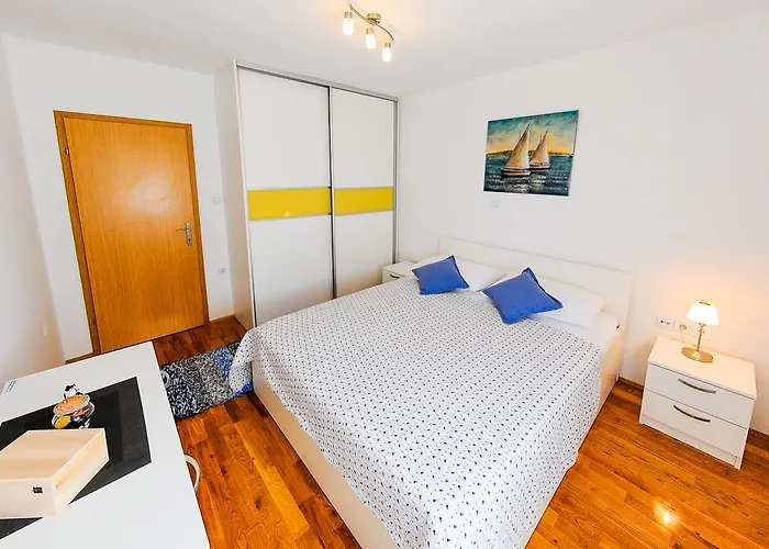 Apartament Rajic *